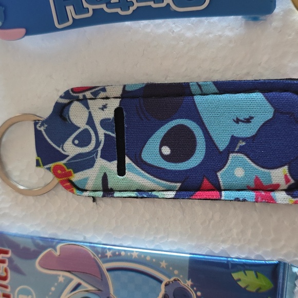 Stitch Accessory Set - Picture 5 of 11